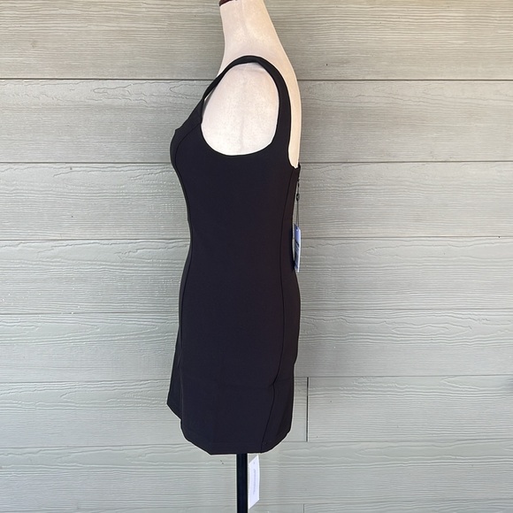 Rumored “Twiggy” Mini Dress - Picture 5 of 10